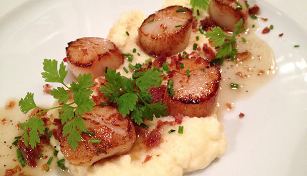 Scallops with bacon and parsnip puree