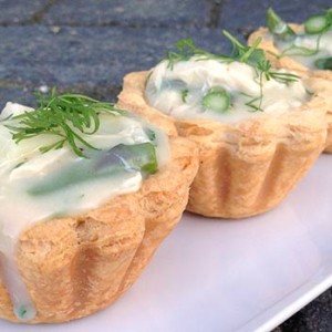 Chicken and asparagus tartlets
